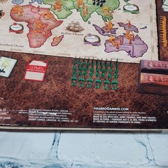 RISK Game of Strategic Conquest Board Game 2015 Edition Complete Unused Worn Box