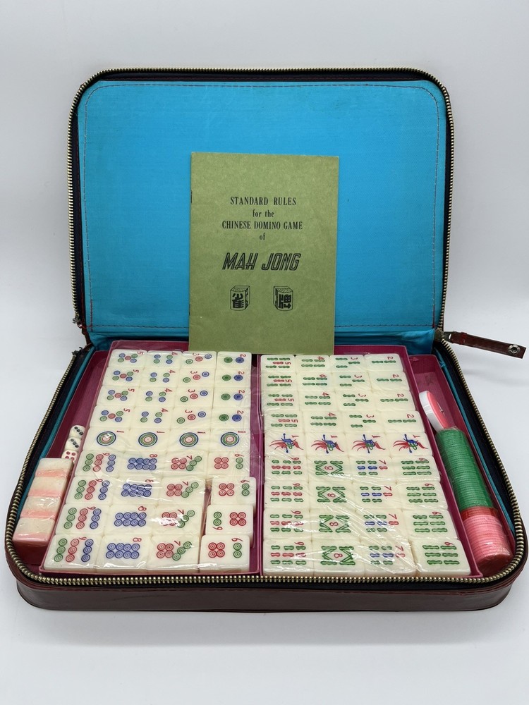 Vintage Chinese MahJong Pink & White Layered Lucite Tiles 144 + 4 NEW/SEALED