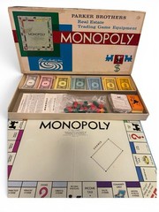 1961 Monopoly Game by Parker Brothers Complete Very Good Condition FREE SHIPPING