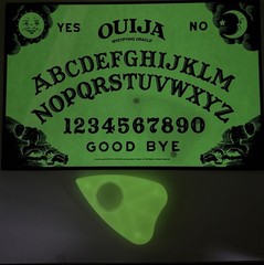 1998 Parker Brothers Glow In The Dark Ouija Board Complete Hasbro Mystifying