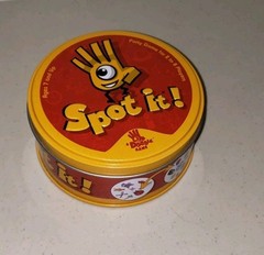 Spot It! A Dobble Game 2016 Asmodee Game New