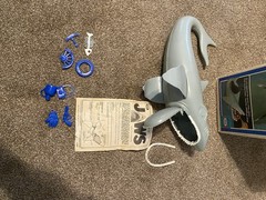 JAWS VINTAGE GAME 1975 IDEAL SHARK AND BOX WITH INCOMPLETE PARTS
