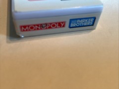 1998 Hasbro Parker Brothers MONOPOLY KEY CHAIN BOARD, 2 GAME PIECES & DICE-Fun!