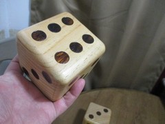 3.5″ Giant Wooden Yard Dice Set for Outdoor Fun, Barbeque, Party Events