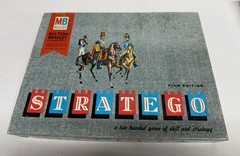 Milton Bradley Stratego Fine Edition Board Game Complete Set 2 Players 10+ 1961