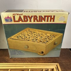 VIintage 1987 Pavilion Geoffrey All Wood Labyrinth Board Game – NO Metal Balls.