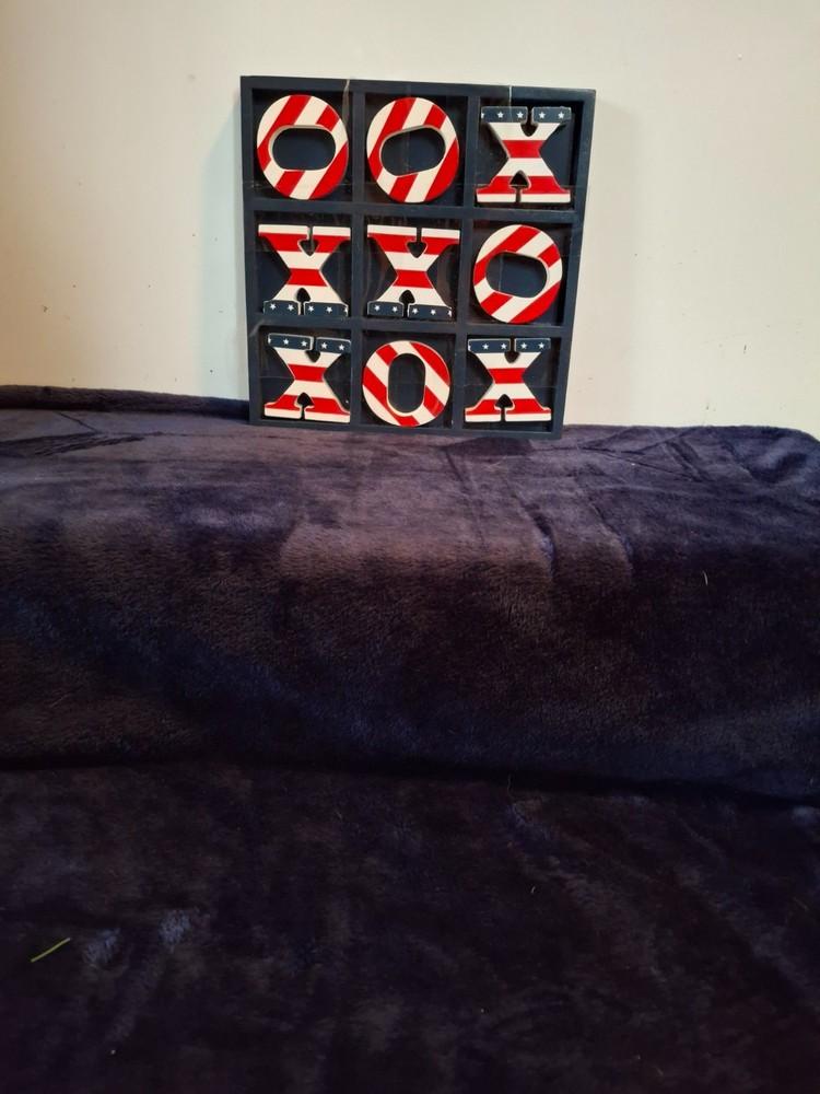Hobby Lobby Red White and Blue 10 x 10 Inch Tic Tac Toe Table Top Board Game