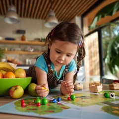 Orchard Game – A Classic Cooperative Introduction to Board Games for Ages 3 a…
