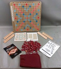 Scrabble Deluxe Edition 1989 Rotating Turntable COMPLETE #4034 Mahogany Tiles