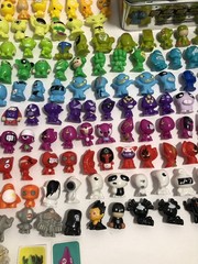 Gogo’s Crazy Bones Huge Mixed Lot of 275+ Figures, Tin, & Stickers