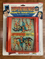 SUPERFRIENDS Magnetic Target Pa’Cheesie DC Comics Superman Batman Wonder Woman
