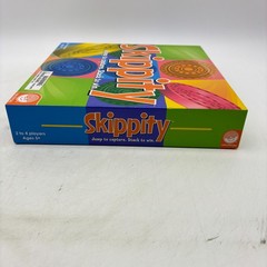Skippity Game COMPLETE MindWare 2010 Checkers Draughts Multi Color