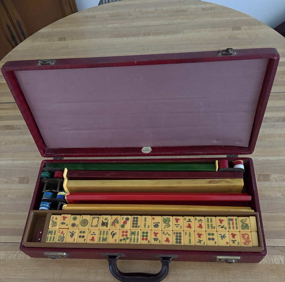 Vintage Royal Bakelite Mah Jong Set from the 1950’s