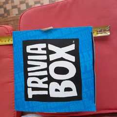 2012 Family Guy Trivia Box Official Game with Trivia Question Character Cards