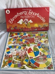 1981 Parker Brothers ~ STRAWBERRY SHORTCAKE in BIG APPLE CITY Board Game