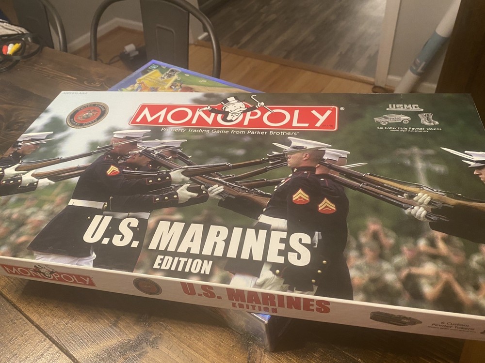 US Marines Edition Monopoly Board Game 100% Complete 2005 Parker Brothers