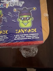 SUPER Rare Sealed Gogos Crazy Bones Zainy Brainy Lunchbox Exclusive Gold READ