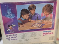 Milton Bradley Mickey Mouse Yahtzee Dice Game Disney Kids Ages 5+ 2-4 Players
