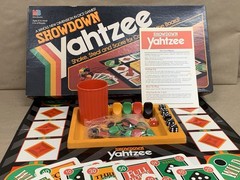 Vintage 1990’s Retro 1991 Yahtzee Showdown Dice Board Game Milton Bradley #4202