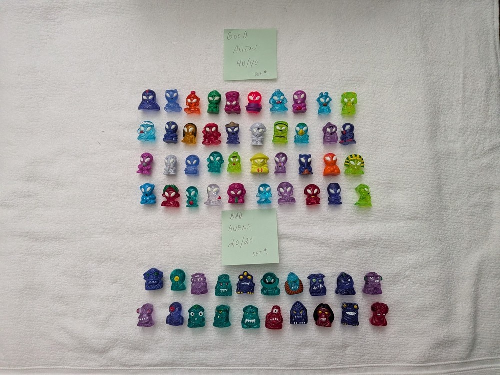 Gogo’s Crazy Bones Complete Alien Set 60/60 .