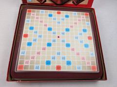 Vintage SCRABBLE deluxe turntable board game – Parker Brothers 2001 – COMPLETE