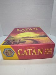 Catan Base Game 5th Edition Complete + Game Cards Accessory Set -Excellent Cond.
