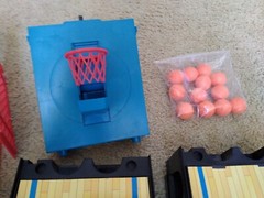 One In One SHOOT OUT ELECTRONIC BASKETBALL NBA GAME Excellent NO BOX