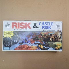 1990 Risk & Castle Risk Parker Brothers – Incomplete Set for Parts/Repair
