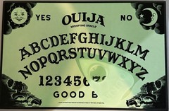 1998 Parker Brothers Glow In The Dark Ouija Board Complete Hasbro Mystifying