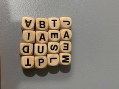 Boggle Parker Brothers Hidden Word Game VTG 2-6 Players Ages 8-Adult Complete