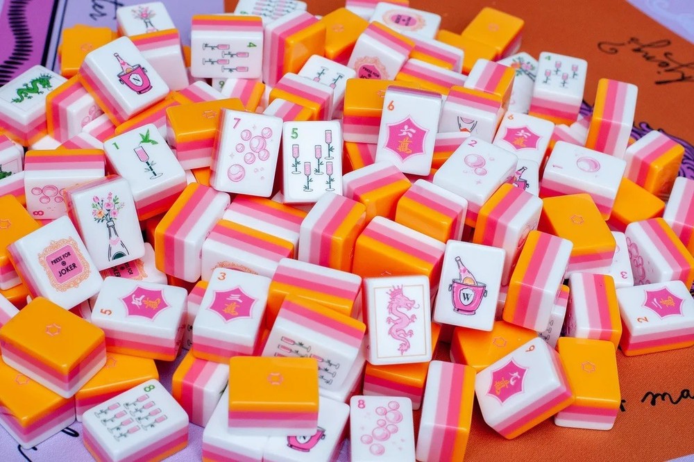 Premium American Mahjong Set 160pcs – Champagne Orange