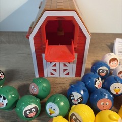 Uno Moo Preschool Game 28 Figures, Barn Carry Case, Farm Animals – Complete set