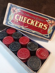The Embossing Company Checkers Corona 1/18″ Full Set Vintage (Over 80years Old)
