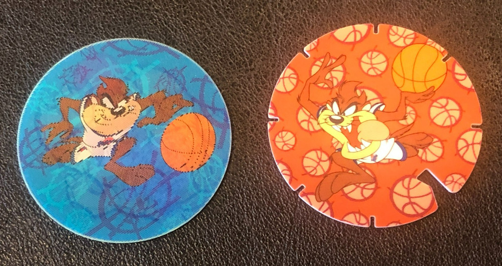 (2)x Taz Tasmanian Devil 1996 Warner Bros. Space Jam Movie Tazo Game Cap Pogs