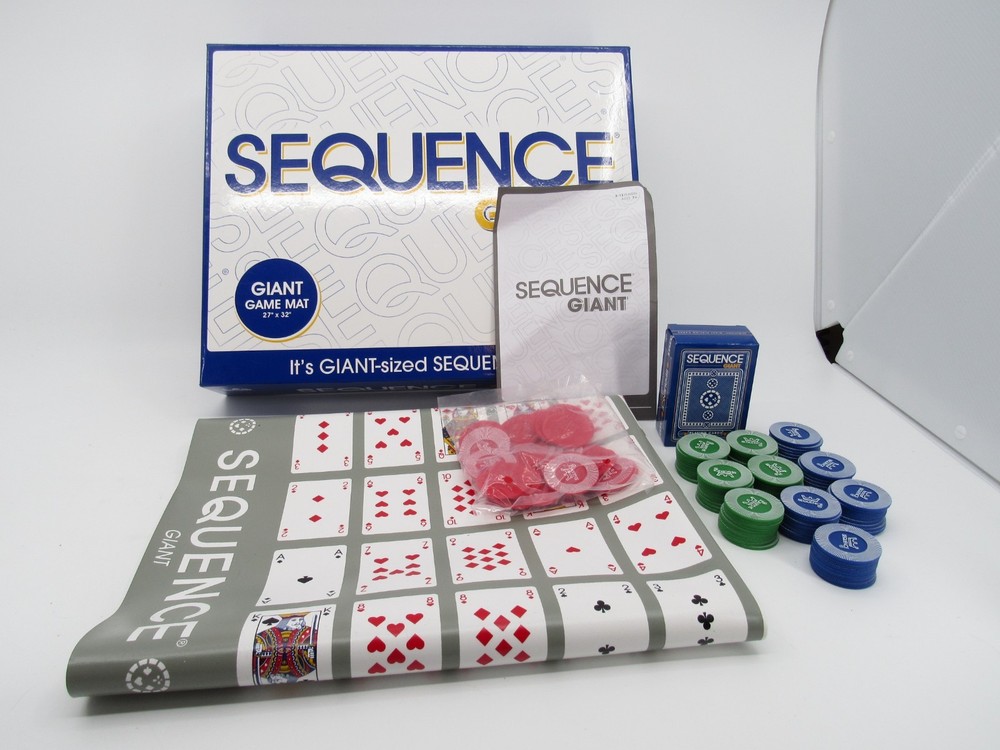 SEQUENCE Giant Game Edition Cushioned Mat Cards Oversize Chips Complete