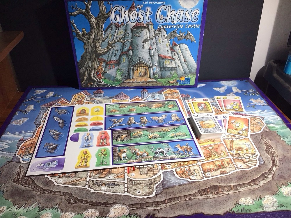 Ghost Chase Canterville Castle Board Game Ages 8+ 2+ Players Rio Grande Games