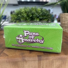 Puns of Anarchy – The Outrageous Pun-Making Game NEW Sealed