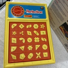 Vintage 1987 The Original Perfection Game Selchow Righter Complete Works Coleco