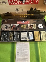 Monopoly USA United States Army Edition 2002