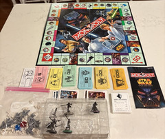 2005 Star Wars Monopoly Saga Edition in Great Condition 95% Complete