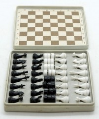 Ukraine Ukrainian USSR Mini Pocket Travel Magnetic Chess Checkers GOOD