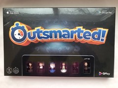 Outsmarted! – The App-connected Quiz Show Board Game – Kids Teens Adults
