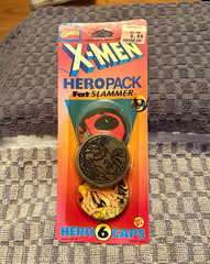 Toy Biz X-Men Pogs HeroPack Fat Slammer w/ 6 Hero Caps (MPN 75002)