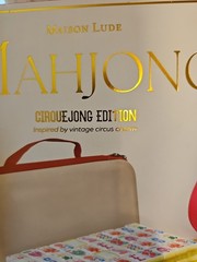 Maison Lude Deluxe Acrylic Mahjong Starter Set (Cirquejong Edition)