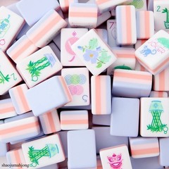 NEW! Vibrant Layered Mahjong Tiles – Full American Set 160Tiles – lavender