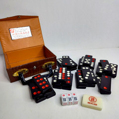 Ying Fat Cheung Pai Gow Domino Set Hong Kong in Case Vintage