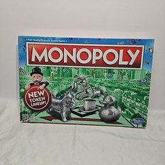 MONOPOLY CLASSIC Hasbro Family Board Game NEW Sealed 2016 New Token Lineup