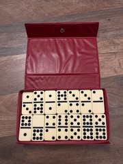 Cardinal Domino Set Vintage Red Snap Vinyl Case Ivory Tiles Complete VG