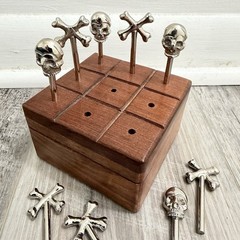 Tic Tac Toe Board Game Wood Box Polished Chrome Metal Skull & Crossbones (RARE)