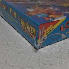 Tyco Games Looney Tunes Smush ‘Em Board Game w/ 4 Dough Cans 1994 MPN 7071